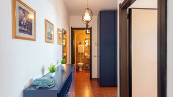 Standard-Apartment, 1 Schlafzimmer, Balkon (Acqua Marina 800m from the sea) | Innenbereich