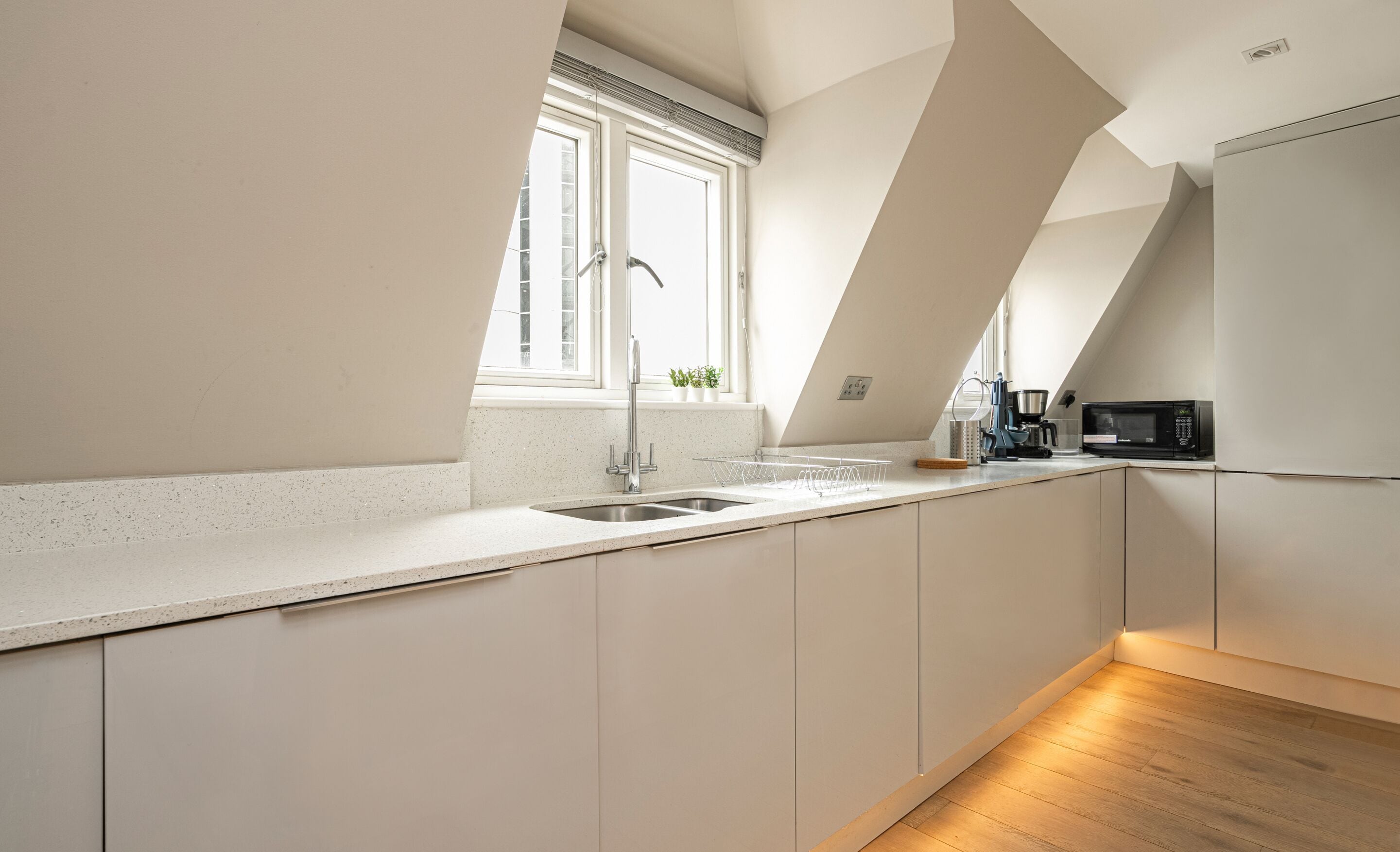 Appartement Supérieur, salle de bains privée, vue ville | Cuisine partagée