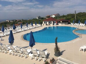 Front of property - Amadeus Motel (Cinarcik)