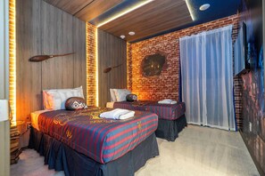 8 chambres, fer et planche Ă repasser, Wi-Fi, draps fournis