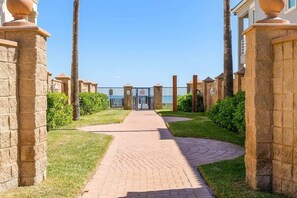 Property grounds - Villas House Bayview (South Padre Island)