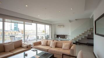 2 habitaciones y acceso a internet