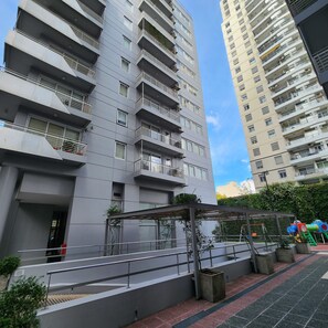 อพาร์ทเมนท์ | 2 ห้องนอน, อินเทอร์เน็ตความเร็วสูง