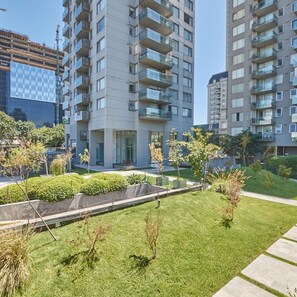 Apartment | 1 bedroom, Internet - Torre Montagna I Stylish 1BR With Balcony in Nu ez (Buenos Aires)