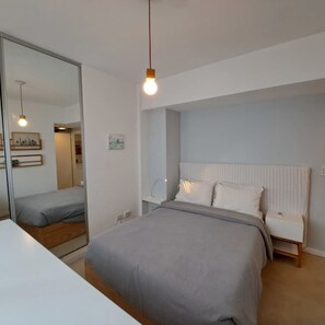 1 غرفة نوم ومكتب وخدمة الإنترنت