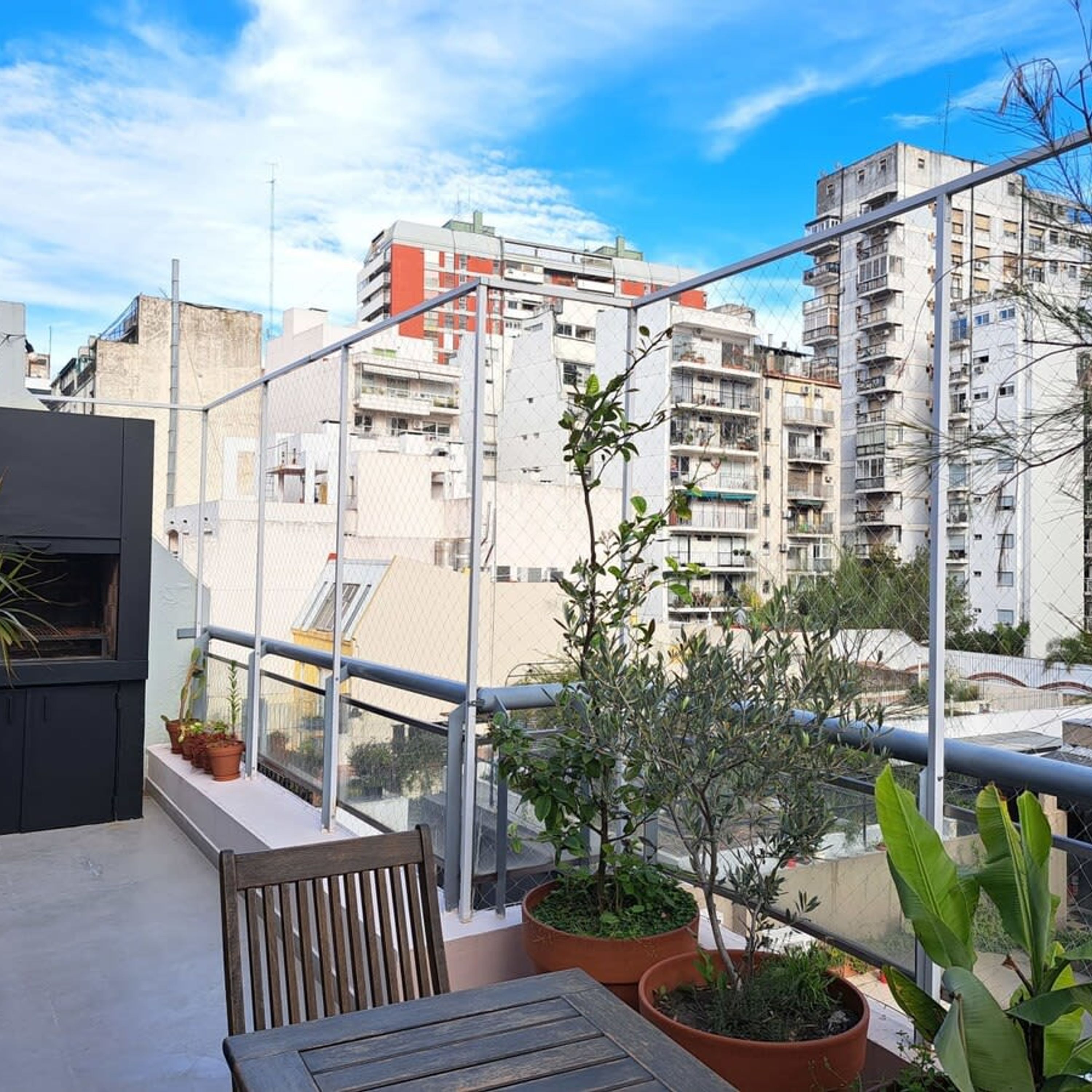 1 habitación, escritorio y acceso a internet 