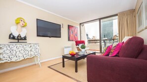 Apartment | 1 bedroom, Internet - Carmencita St I Classic 1 Bedroom Apartment in El Golf (Santiago)