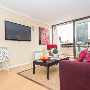 1 bedroom, Internet - Carmencita St I Classic 1 Bedroom Apartment in El Golf (Santiago)