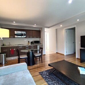 1 chambre, Internet