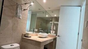House | 1 bedroom, Internet - Arquimedes Art 105 I Spacious 1BR in Polanco (Mexico City)