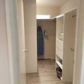 อพาร์ทเมนท์ | 1 ห้องนอน, อินเทอร์เน็ตความเร็วสูง