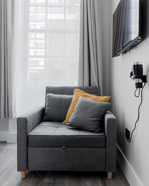 Estúdio superior, banheiro privativo, vista para a cidade | Roupas de cama antialérgicas, cortinas blackout
