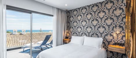 Superior Double Room, 1 King Bed, Terrace, Sea View | Premium bedding, in-room safe, individually decorated