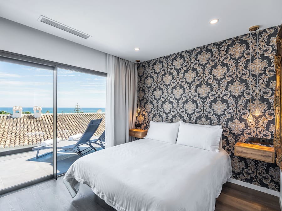 Superior Double Room, 1 King Bed, Terrace, Sea View | Premium bedding, in-room safe, individually decorated