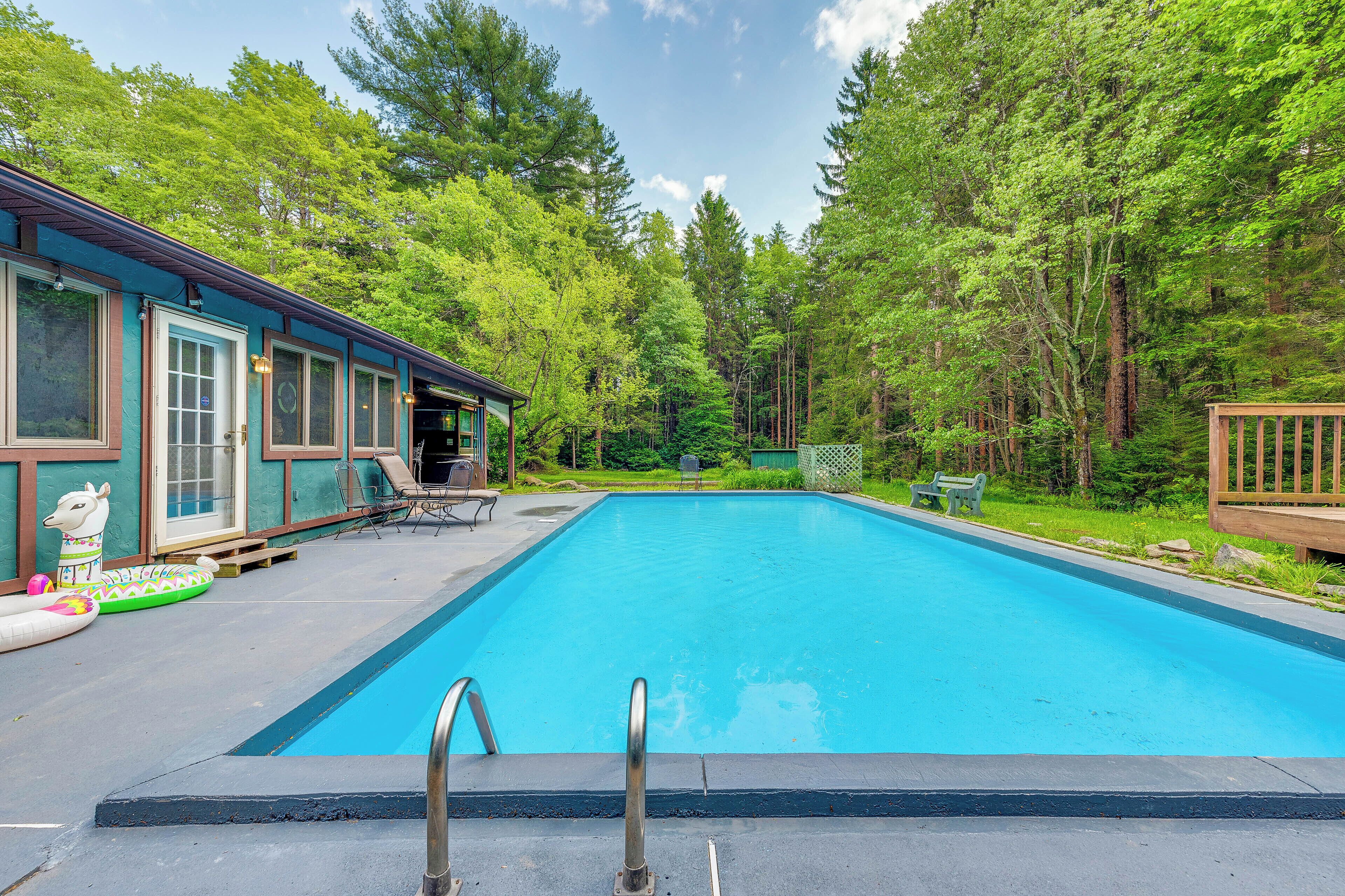 Pocono Cabin w/ 1-Acre Yard & Private Pool!