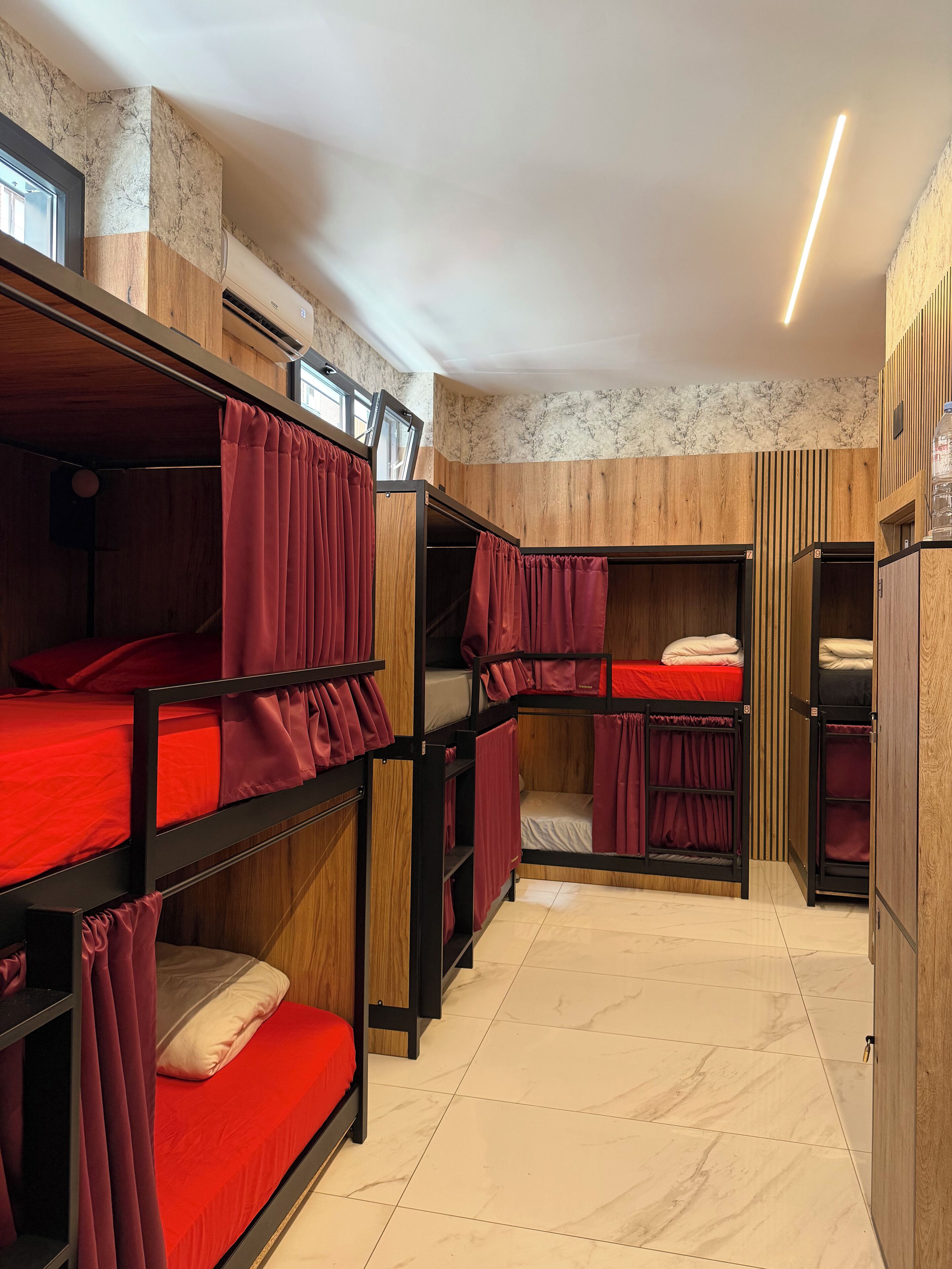 Bed in a mixed 8-bed dormitory | Hypo-allergenic bedding, blackout drapes, free WiFi, bed sheets