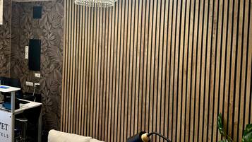 Comfort Shared Dormitory, Mixed Dorm | Living area