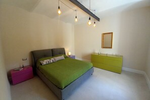 2 bedrooms, iron/ironing board, travel crib, WiFi - Lina romantic apartment Vallombrosa wifi nature (Toscana)