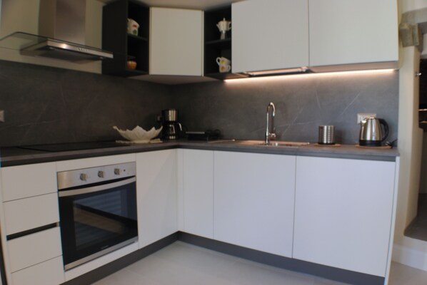 Private kitchen - Lina romantic appartment Vallombrosa wifi nature (Toscana)