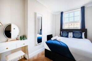 ซูพีเรียอพาร์ทเมนท์, ห้องน้ำส่วนตัว, วิวเมือง | เตารีด/โต๊ะรีดผ้า, Wi-Fi ฟรี