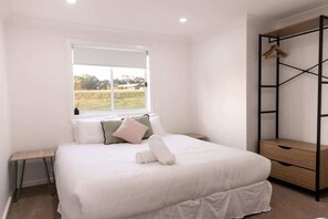 6 chambres, bureau, fer et planche à repasser, Wi-Fi gratuit