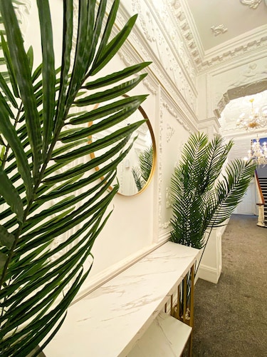 Modern studios Close to Hyde Park