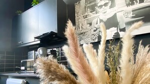 Studio – standard, eget bad | Eget kjøkken | Minikjøleskap, ovn, kokeplater og kjøkkenutstyr