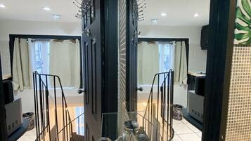 Superior studio, en-suite badkamer | Interieur