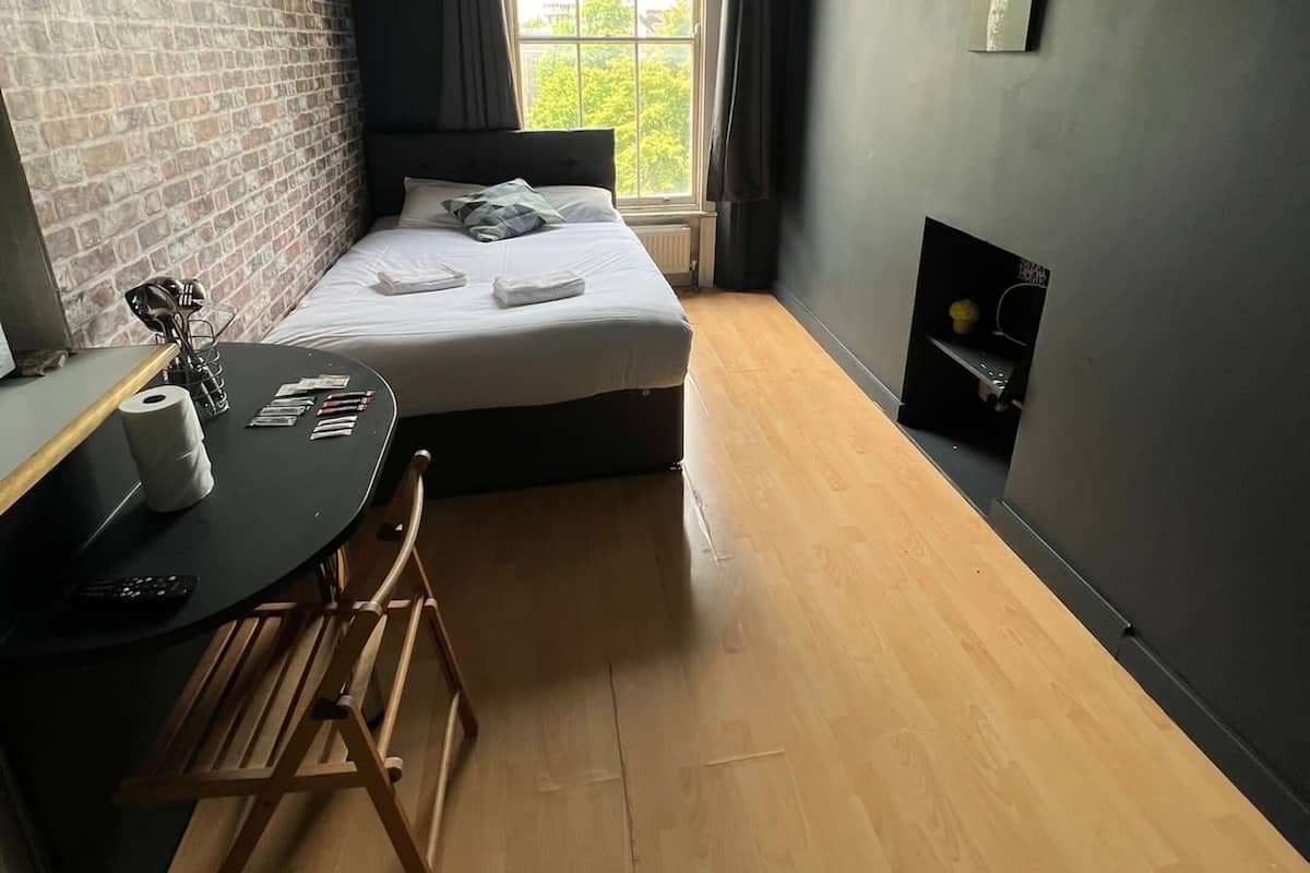 Superior Studio, Ensuite