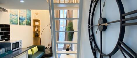 Comfort Studio, Ensuite | 1 bedroom, blackout drapes, iron/ironing board, free WiFi