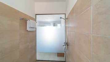 Asciugacapelli, asciugamani, carta igienica