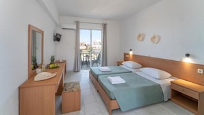 Standard Room 5 | มินิบาร์, โต๊ะทำงาน, เตารีด/โต๊ะรีดผ้า, Wi-Fi ฟรี
