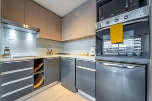 아파트 | 전용 주방 | 대용량 냉장고, 쿡탑, 전기 주전자, 밥솥