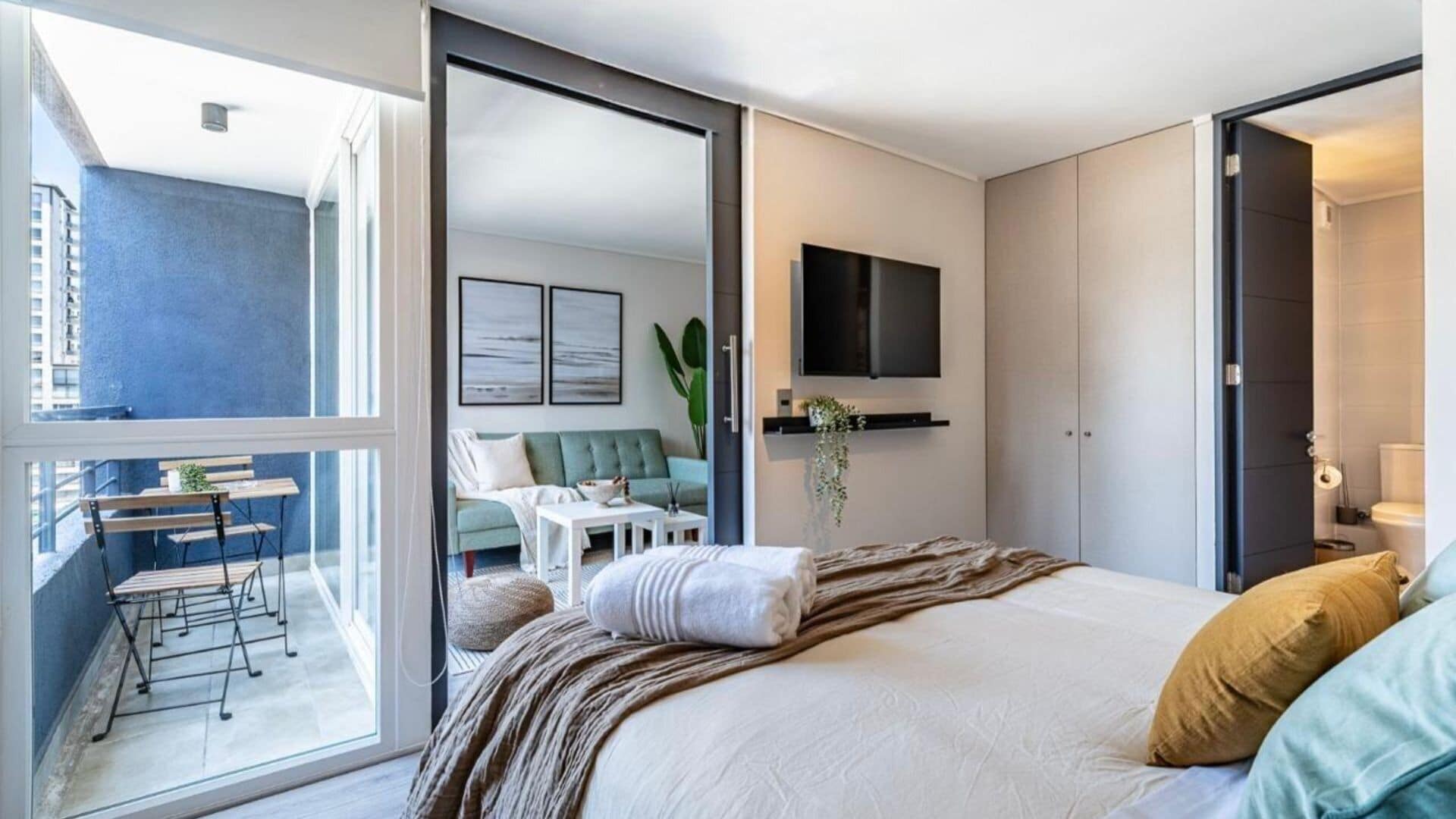 华丽公寓 | 高档床上用品、羽绒被、记忆海绵床垫、特色装修