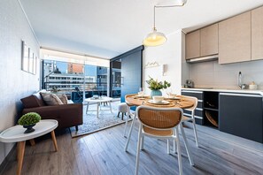 Superior Apartment (9) | Dining