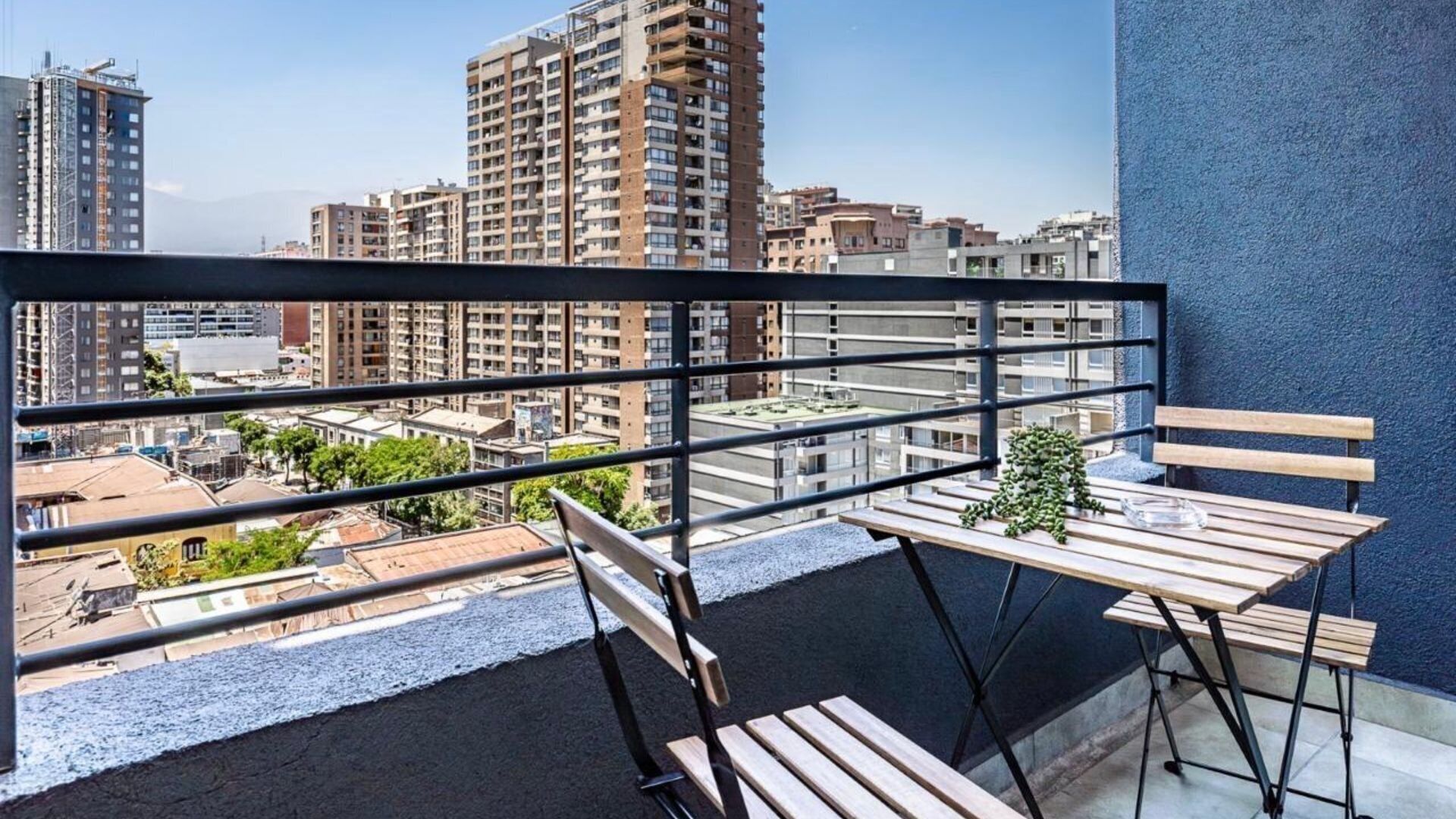 Apartment | Outdoor dining