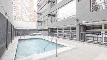 Piscina externa sazonal