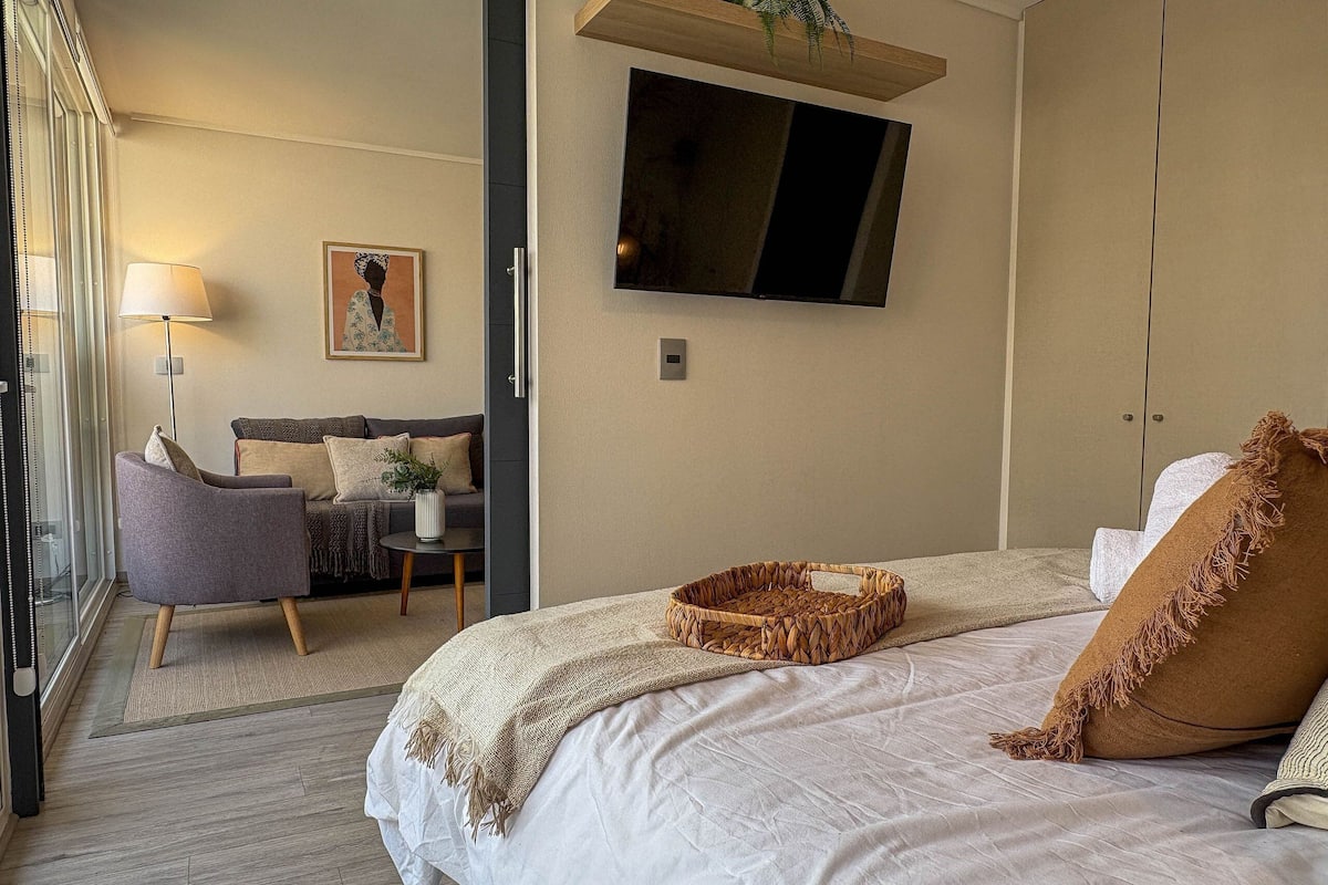 Apartment | 1 bedroom, premium bedding, memory foam beds, individually decorated