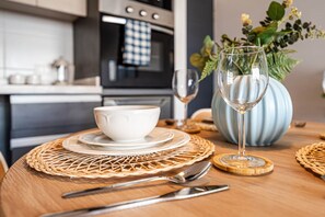 公寓 | 私人廚房 | 大型雪櫃/冰箱、爐具、電熱水壺、電飯煲