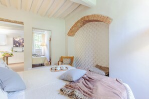 1 camera, ferro/asse da stiro, Wi-Fi gratuito, lenzuola