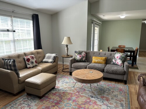 Fabulous Five Forks Residence near EVERYTHING!