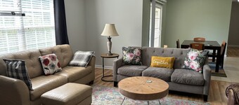 Fabulous Five Forks Residence near EVERYTHING!