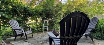 Walk anywhere on campus! 3BR home in College Heights.