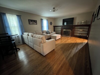 Walk anywhere on campus! 3BR home in College Heights.