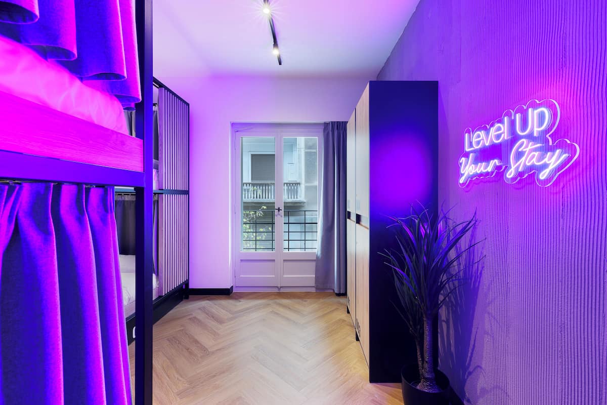 4Bed Dorm With Private Bathroom | Insonorización, wifi gratis y ropa de cama