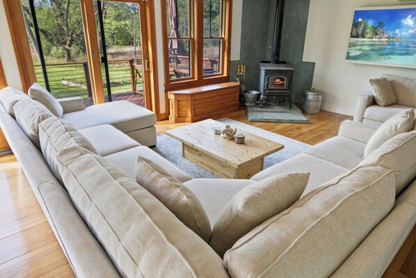 TV connectée, cheminée