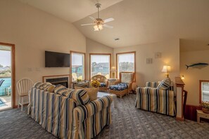 スマートテレビ、暖炉