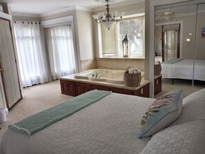 2 slaapkamers, een strijkplank/strijkijzer, gratis wifi, beddengoed