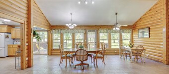 Peaceful Garden City Getaway w/ Grill & Fire Pit