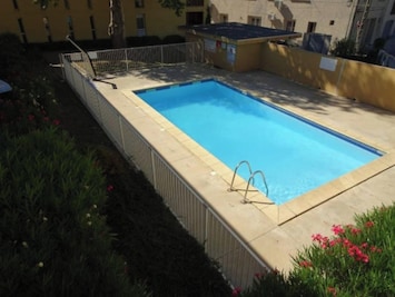 Vue sur piscine